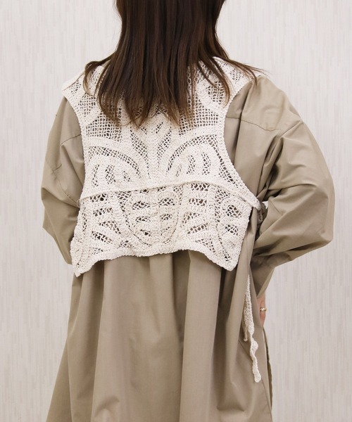 Social GIRL(ソーシャルガール)の「クロシェ編みショートベスト(ベスト・レディース・ブラック/アイボリー・M)」の17枚目の写真