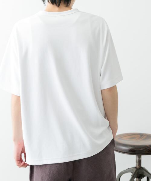 ITEMS URBANRESEARCH(アイテムズ アーバンリサーチ)の「『速乾/イージーケア/UVカット』高機能ポンチショートスリーブカットソー(Tシャツ/カットソー・メンズ・ブラック/ベージュ/ブルー/ホワイト・SMALL/MEDIUM/LARGE)」の10枚目の写真