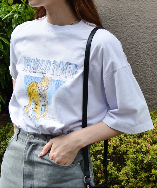 spiritoso(スピリトーゾ)の「【spiritoso】World TourタイガープリントTシャツ(Tシャツ/カットソー・レディース・グレイッシュベージュ/サックスブルー/ブラウン/グリーン系/ラベンダー・FREE)」の8枚目の写真