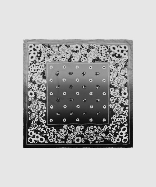 NOMA t.d.（ノーマティーディー）の「DYG Gradation Silk Bandana（バンダナ/スカーフ・メンズ・ブラック×グレー/グリーン系その他/ネイビー系/その他・FREE）」の2枚目の写真