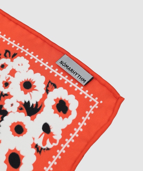 NOMA t.d.（ノーマティーディー）の「DYG Gradation Silk Bandana（バンダナ/スカーフ・メンズ・ブラック×グレー/グリーン系その他/ネイビー系/その他・FREE）」の6枚目の写真