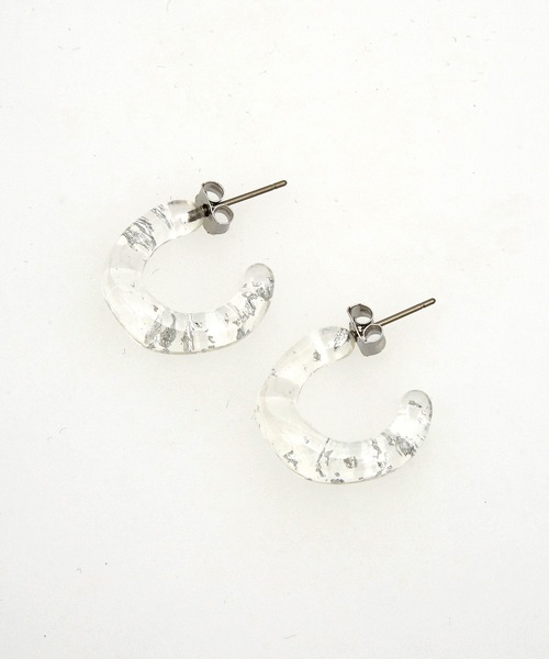 an meets zakka(アンミツザッカ)の「an meets zakka ラメインレジングニャグニャフープピアス(ピアス(両耳用)・レディース・グレー系/ブラウン系/シルバー系/ゴールド系・ONESIZE)」の1枚目の写真