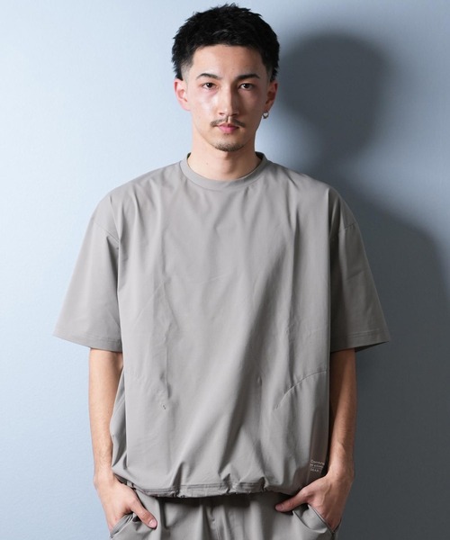 ムラサキスポーツ(ムラサキスポーツ)の「【限定】DEAR LAUREL/ディアローレル 半袖 Tシャツ 接触冷感 吸汗速乾 UT COOL DOT TEE D25S2102(Tシャツ/カットソー・メンズ・ブラック/ブルーグレー/ベージュ・M/L)」の4枚目の写真