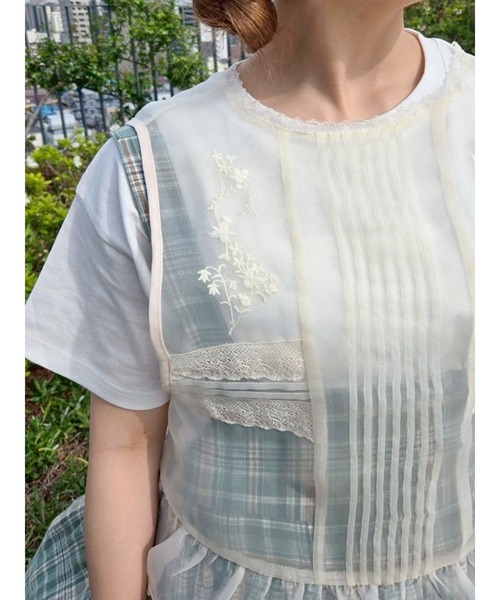 Samansa Mos2（サマンサ モスモス）の「オーガンジー刺繍ベスト（ベスト・レディース・キナリ/ブラック/オフホワイト・F）」の13枚目の写真