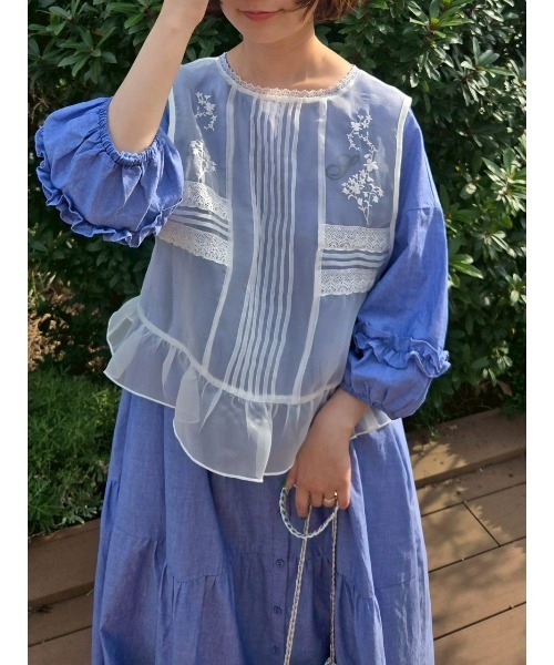 Samansa Mos2（サマンサ モスモス）の「オーガンジー刺繍ベスト（ベスト・レディース・キナリ/ブラック/オフホワイト・F）」の4枚目の写真