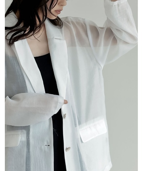 Re:EDIT（リエディ）の「[新色追加]金ボタンシアーオーガンジーテーラードジャケット（テーラードジャケット・レディース・グレイッシュベージュ/ブラック/ホワイト・MEDIUM/LARGE）」の6枚目の写真