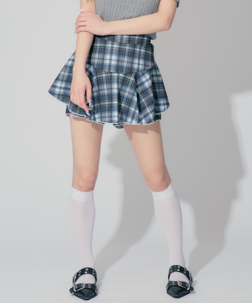 ALLuRing ChaRm(アリュリングチャーム)の「Frilled culottes / フリルキュロット(スカート・レディース・ブラック/ブラック系1/ブラウン・S/M)」の3枚目の写真