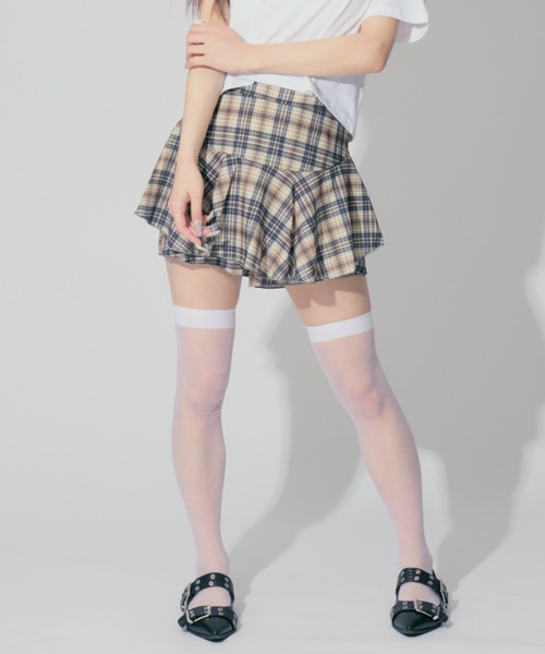 ALLuRing ChaRm(アリュリングチャーム)の「Frilled culottes / フリルキュロット(スカート・レディース・ブラック/ブラック系1/ブラウン・S/M)」の2枚目の写真