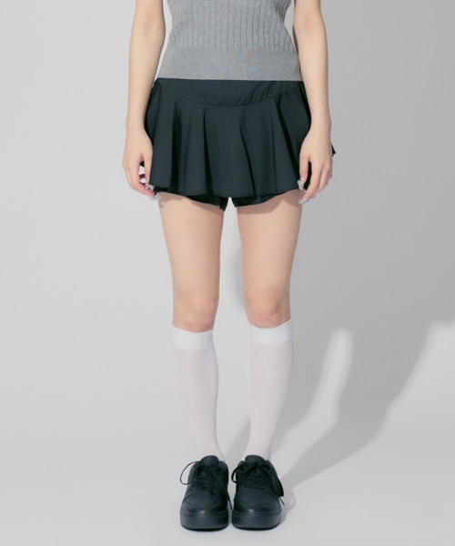 ALLuRing ChaRm(アリュリングチャーム)の「Frilled culottes / フリルキュロット(スカート・レディース・ブラック/ブラック系1/ブラウン・S/M)」の4枚目の写真