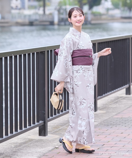 Petitjo(プッチージョ)の「小さいサイズ 大花柄ワンピース浴衣3点セット(羽織り+キャミワンピース+兵児帯) 低身長さん・小柄女性(浴衣・レディース・ベージュ・FREE)」の3枚目の写真