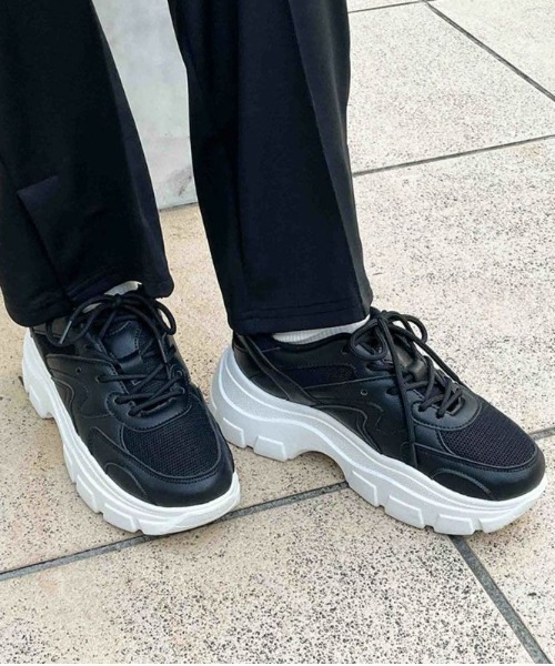 GORGE（ゴージ）の「《厚底×ボリュームソール》レディース DADスニーカー ダッドスニーカー トレンドカジュアル（スニーカー・レディース・ブラック/ホワイト・LL/M/L/S）」の7枚目の写真