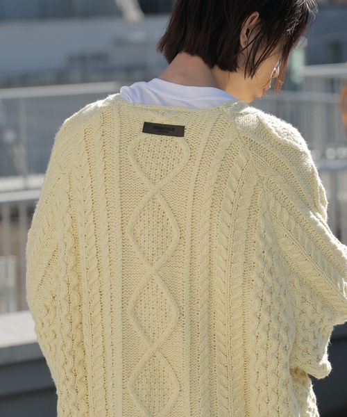 超美品 ssenseFOG ESSENTIALS ニット セーター FOG ESSENTIALS(エッセンシャルズ)FRONT LOGO CREW KNIT ニット