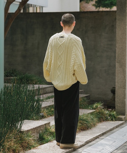 ESSENTIALS セーター FOG FOG ESSENTIALS - LOGO KNIT / ブラック | Tempt