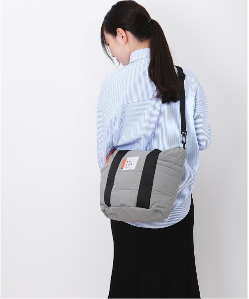 Wpc.（ダブリュピーシー）の「ONDOO byWpc. キルティング2WAYトート（トートバッグ・レディース・グレー/オフホワイト/ベージュ/ブラック・FREE）」の13枚目の写真