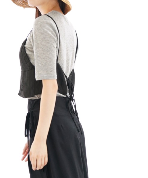 gossip!ロサンゼルス(ゴシップロサンゼルス)の「ショート丈 プレーンキャミソール(キャミソール・レディース・オフホワイト/ブラック・FREE)」の21枚目の写真