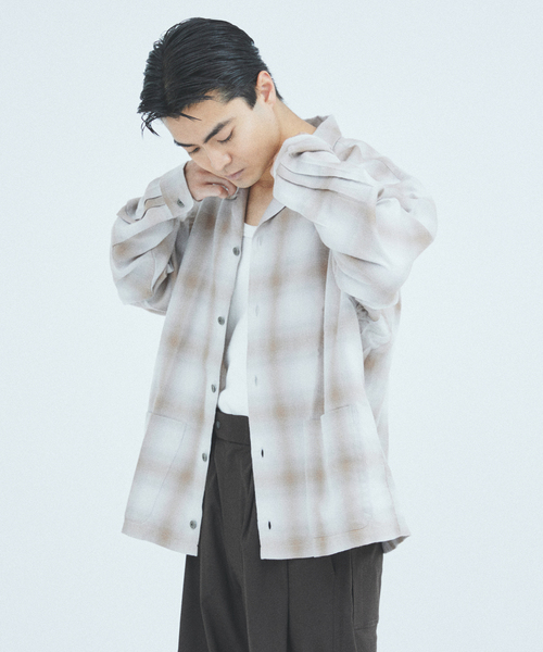 JOURNAL STANDARD J.S HOMESTEAD（ジャーナルスタンダードホームステッド）の「J.S.Homestead / リラックス オンブレ オープン カラー シャツ（シャツ/ブラウス・メンズ・ウッド/ベージュ系その他/チャコールグレー/グレー・LARGE/MEDIUM）」の15枚目の写真