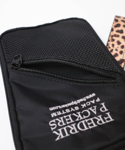 FREDRIK PACKERS(フレドリックパッカーズ)の「【FREDRIK PACKERS】LEOPARD HANDLE HANG SHOULDER BAG レオパード ハンドル ハング コンパクト ショルダーバッグ(ショルダーバッグ・レディース・ブラック・FREE)」の10枚目の写真