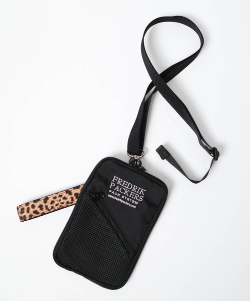FREDRIK PACKERS(フレドリックパッカーズ)の「【FREDRIK PACKERS】LEOPARD HANDLE HANG SHOULDER BAG レオパード ハンドル ハング コンパクト ショルダーバッグ(ショルダーバッグ・レディース・ブラック・FREE)」の14枚目の写真