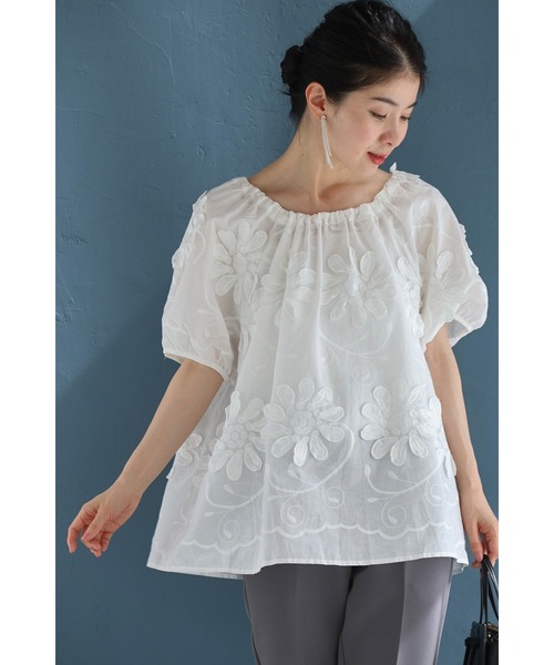 cawaii(カワイイ)の「前後着用2way仕様。花びら浮かぶ刺繍ブラウストップス(シャツ/ブラウス・レディース・ホワイト・FREE)」の19枚目の写真
