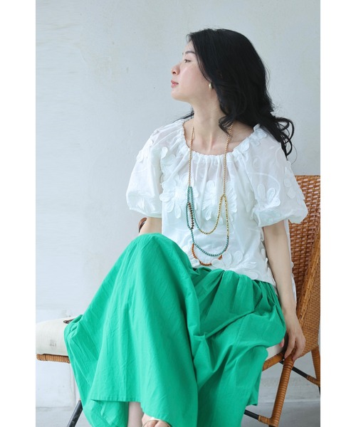 cawaii(カワイイ)の「前後着用2way仕様。花びら浮かぶ刺繍ブラウストップス(シャツ/ブラウス・レディース・ホワイト・FREE)」の17枚目の写真