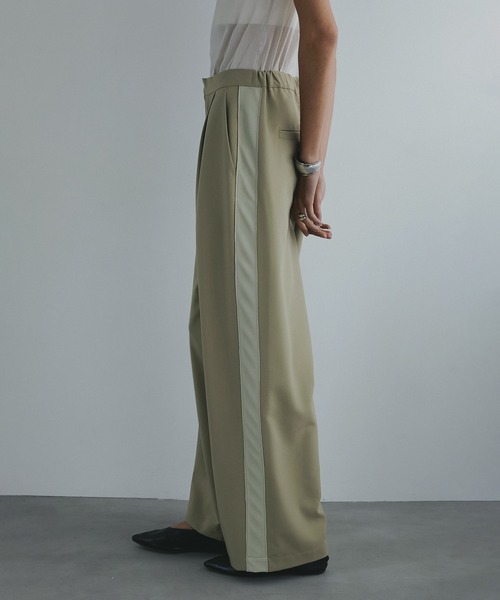 MANOF（マノフ）の「SIDE LINE PANTS（その他パンツ・レディース・ベージュ/チャコールグレー/ライトブルー・M/S）」の6枚目の写真