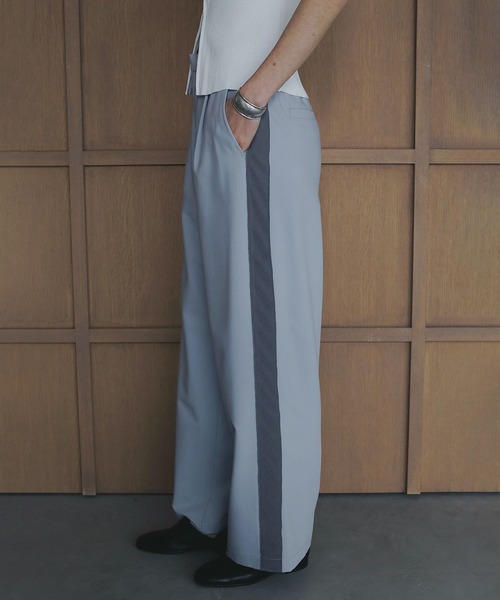 MANOF（マノフ）の「SIDE LINE PANTS（その他パンツ・レディース・ベージュ/チャコールグレー/ライトブルー・M/S）」の20枚目の写真