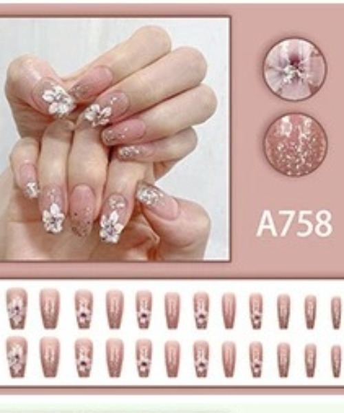 エミ♡ネイルチップ 2点 No.11 現品販売 ネイルチップ | amie_nailtip_
