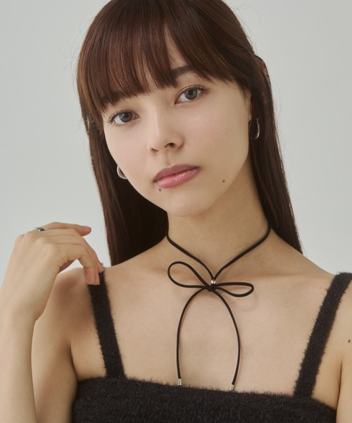 ciite'（シーテ）の「シンプル フェイク スウェード コードチョーカー（チョーカー・レディース・ブラウン/キャメル/ブラック系その他/ブラウン系その他2/ブラウン系その他/ブラック・FREE）」の9枚目の写真