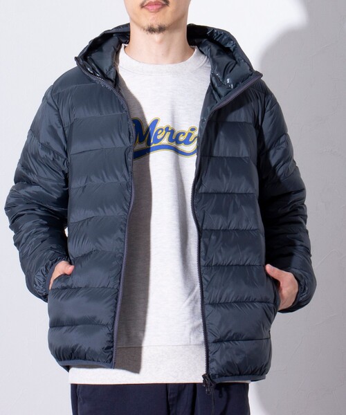 TAION（タイオン）の「【昨年ヒットの別注ダウンが新色追加で再登場！】GLOSTER別注 TAIONパッカブルフーディダウン（ダウンジャケット/コート・メンズ・ベージュ/チャコールグレー/ネイビー/ブラック/レンガ・XL/L/M）」の17枚目の写真