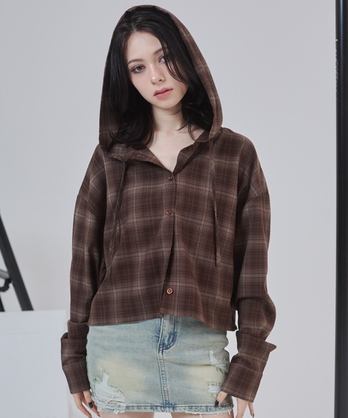ENVYM（アンビー）の「オーバーサイズ ショート フーディー チェックシャツ（シャツ/ブラウス・レディース・ブラック/レッド/ブラウン・FREE）」の13枚目の写真