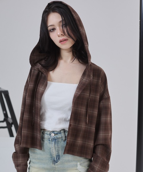 ENVYM（アンビー）の「オーバーサイズ ショート フーディー チェックシャツ（シャツ/ブラウス・レディース・ブラック/レッド/ブラウン・FREE）」の18枚目の写真