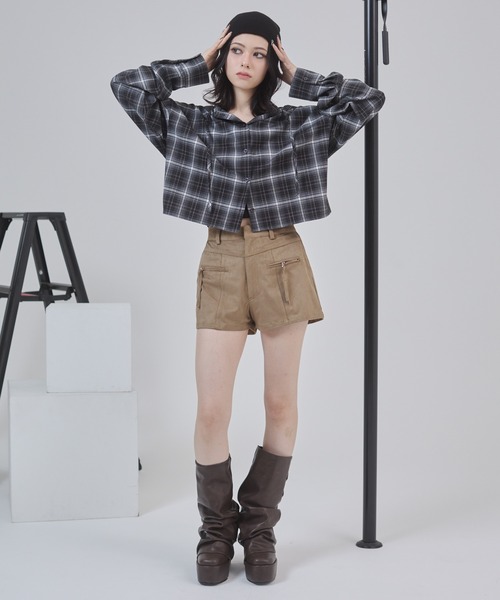 ENVYM（アンビー）の「オーバーサイズ ショート フーディー チェックシャツ（シャツ/ブラウス・レディース・ブラック/レッド/ブラウン・FREE）」の10枚目の写真