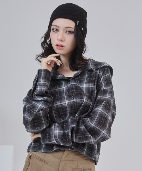 ENVYM（アンビー）の「オーバーサイズ ショート フーディー チェックシャツ（シャツ/ブラウス・レディース・ブラック/レッド/ブラウン・FREE）」の4枚目の写真