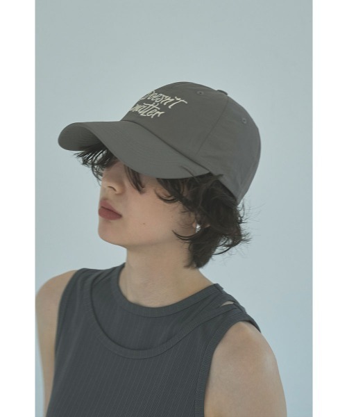 marjour（マージュール）の「EMBROIDERED CAP（キャップ・レディース・ブラック/グレー・FREE）」の6枚目の写真