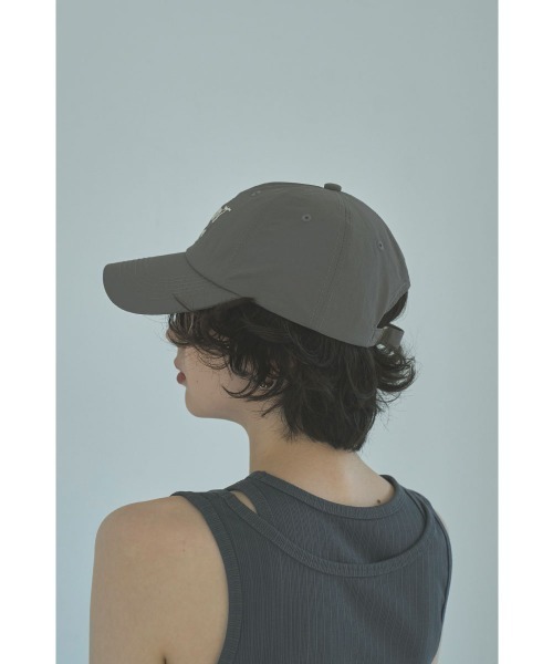 marjour（マージュール）の「EMBROIDERED CAP（キャップ・レディース・ブラック/グレー・FREE）」の7枚目の写真