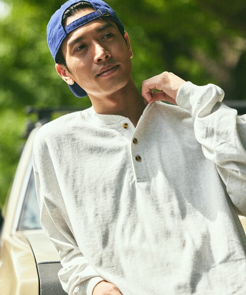 FREAK'S STORE（フリークスストア）の「限定展開 9オンス Heavyweight ビッグシルエット ヘンリーネック ロングスリーブTシャツ/ヘビーウェイト/ロンTEE（Tシャツ/カットソー・メンズ・ネイビー/スミクロ/ホワイト/ブラック/アッシュグレー・SMALL/MEDIUM/LARGE）」の12枚目の写真