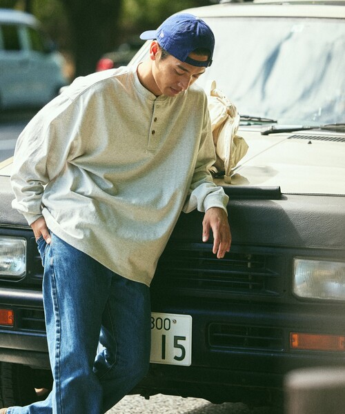 FREAK'S STORE（フリークスストア）の「限定展開 9オンス Heavyweight ビッグシルエット ヘンリーネック ロングスリーブTシャツ/ヘビーウェイト/ロンTEE（Tシャツ/カットソー・メンズ・ネイビー/スミクロ/ホワイト/ブラック/アッシュグレー・SMALL/MEDIUM/LARGE）」の18枚目の写真