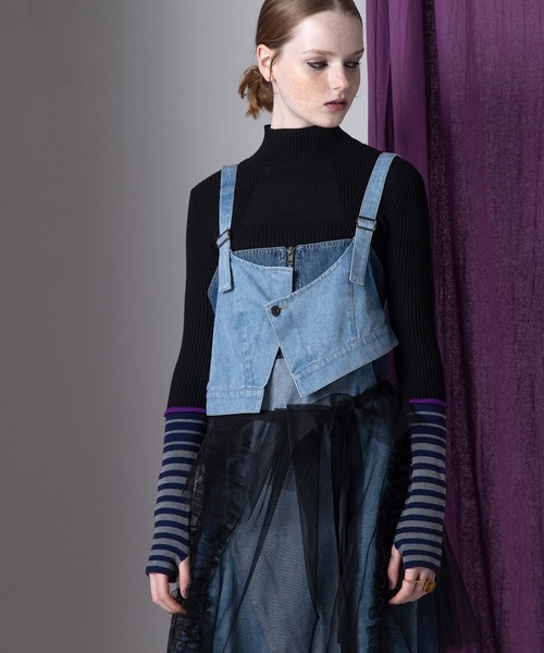 AULA AILA（アウラアイラ）の「フロントアンドバックデニムジャンパースカート（ジャンパースカート・レディース・ブルー/ブラック/インディゴブルー・0/1）」の4枚目の写真