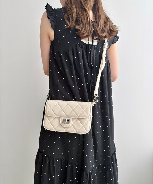 ORiental TRaffic(オリエンタルトラフィック)の「2025秋冬新作キルティングボックスショルダーバッグ/BA-262(ショルダーバッグ・レディース・ブラック/ベージュ・フリ-)」の2枚目の写真