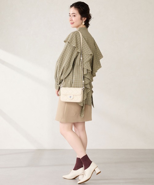 ORiental TRaffic(オリエンタルトラフィック)の「2025秋冬新作キルティングボックスショルダーバッグ/BA-262(ショルダーバッグ・レディース・ブラック/ベージュ・フリ-)」の13枚目の写真