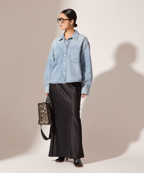 journal standard L'essage（ジャーナルスタンダードレサージュ）の「【AGOLDE / エーゴールドイー】JUNA SHIRT IN INTERVAL：デニムシャツ（シャツ/ブラウス・レディース・ブルー・SMALL）」の17枚目の写真