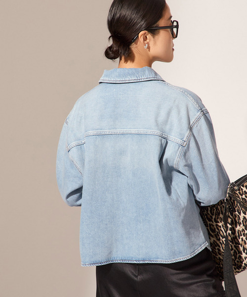 journal standard L'essage（ジャーナルスタンダードレサージュ）の「【AGOLDE / エーゴールドイー】JUNA SHIRT IN INTERVAL：デニムシャツ（シャツ/ブラウス・レディース・ブルー・SMALL）」の13枚目の写真