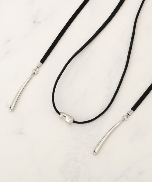 grove(グローブ)の「スウェード調メタルチョーカー(ネックレス・レディース・ブラック/ブラウン系その他・00)」の1枚目の写真