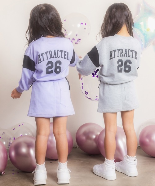 ANAP kids(アナップキッズ)の「カレッジ トップス × スカート スウェット SET【ジュニアお揃い】(スウェット・キッズ・ラベンダー/ブラック/ライトグレー・130/120/110)」の2枚目の写真