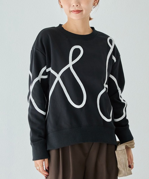 LAVEANGE（ラビアンジェ）の「コード刺繍スウェットプルオーバー（スウェット・レディース・ブラック/グレー・M/5L/4L/3L/LL）」の14枚目の写真