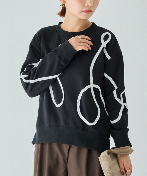 LAVEANGE（ラビアンジェ）の「コード刺繍スウェットプルオーバー（スウェット・レディース・ブラック/グレー・M/5L/4L/3L/LL）」の15枚目の写真