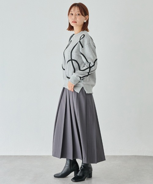 LAVEANGE（ラビアンジェ）の「コード刺繍スウェットプルオーバー（スウェット・レディース・ブラック/グレー・M/5L/4L/3L/LL）」の12枚目の写真