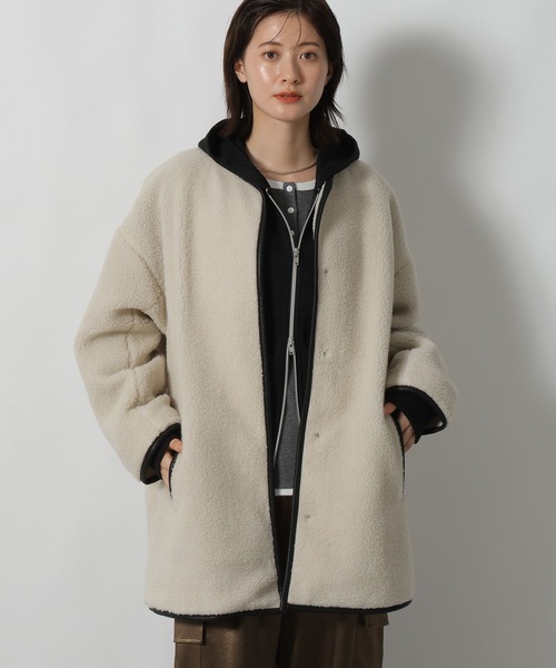 LAKOLE（ラコレ）の「パイピングボアブルゾン / 496632（ブルゾン・レディース・チャコールグレー/モカ/アイボリー・FREE）」の3枚目の写真