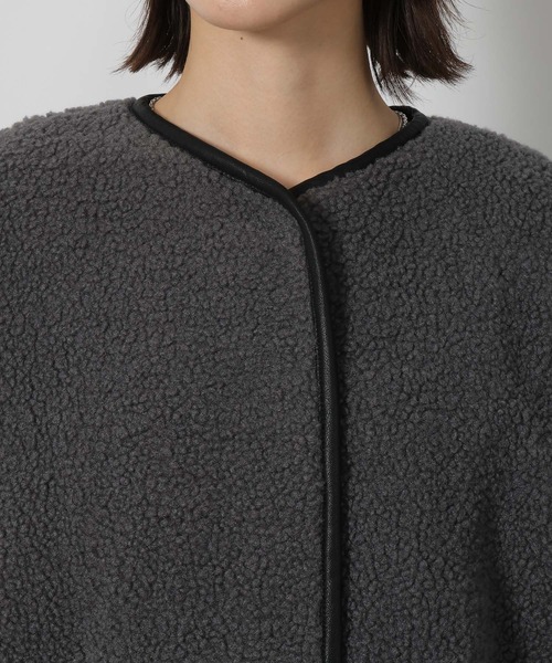 LAKOLE（ラコレ）の「パイピングボアブルゾン / 496632（ブルゾン・レディース・チャコールグレー/モカ/アイボリー・FREE）」の20枚目の写真