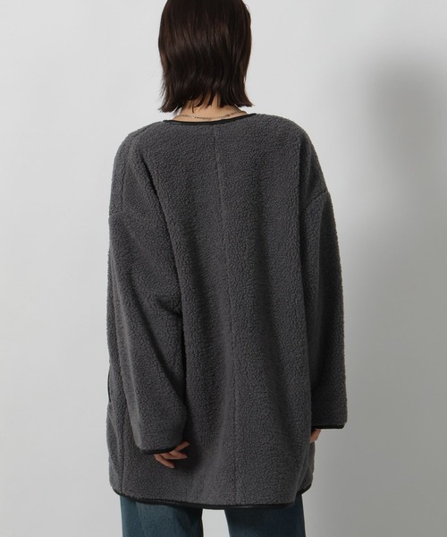 LAKOLE（ラコレ）の「パイピングボアブルゾン / 496632（ブルゾン・レディース・チャコールグレー/モカ/アイボリー・FREE）」の13枚目の写真